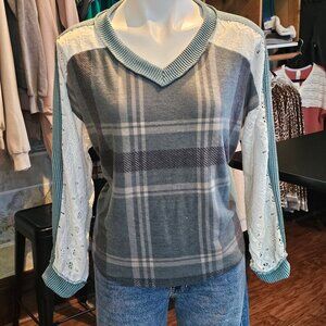 Plaid and lace sleeve soft long sleeve